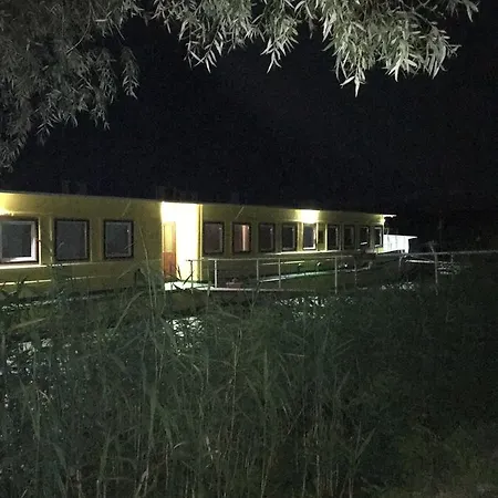Tuenderfatyol**** Szallodahajo Hotel Abádszalók