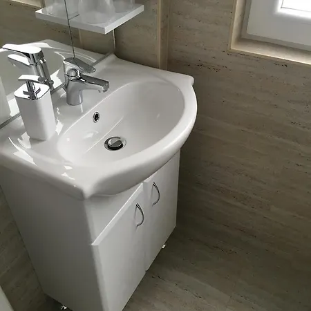 Hotel Tuenderfatyol**** Szallodahajo