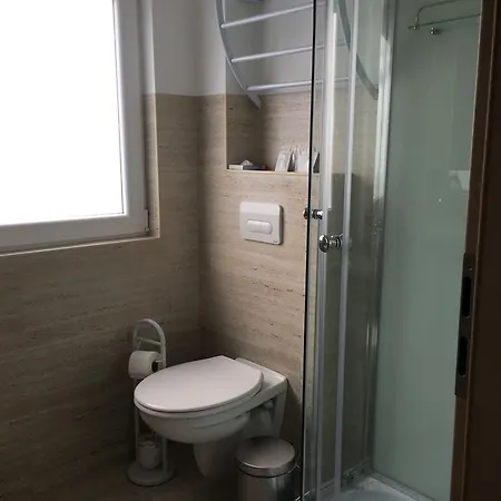 Tuenderfatyol**** Szallodahajo Hotel Abádszalók